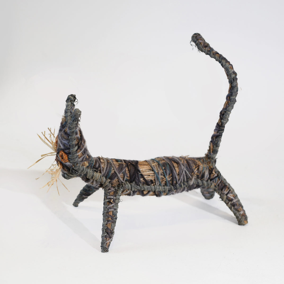 Tjanpi Desert Weavers| Cat 1531-25
