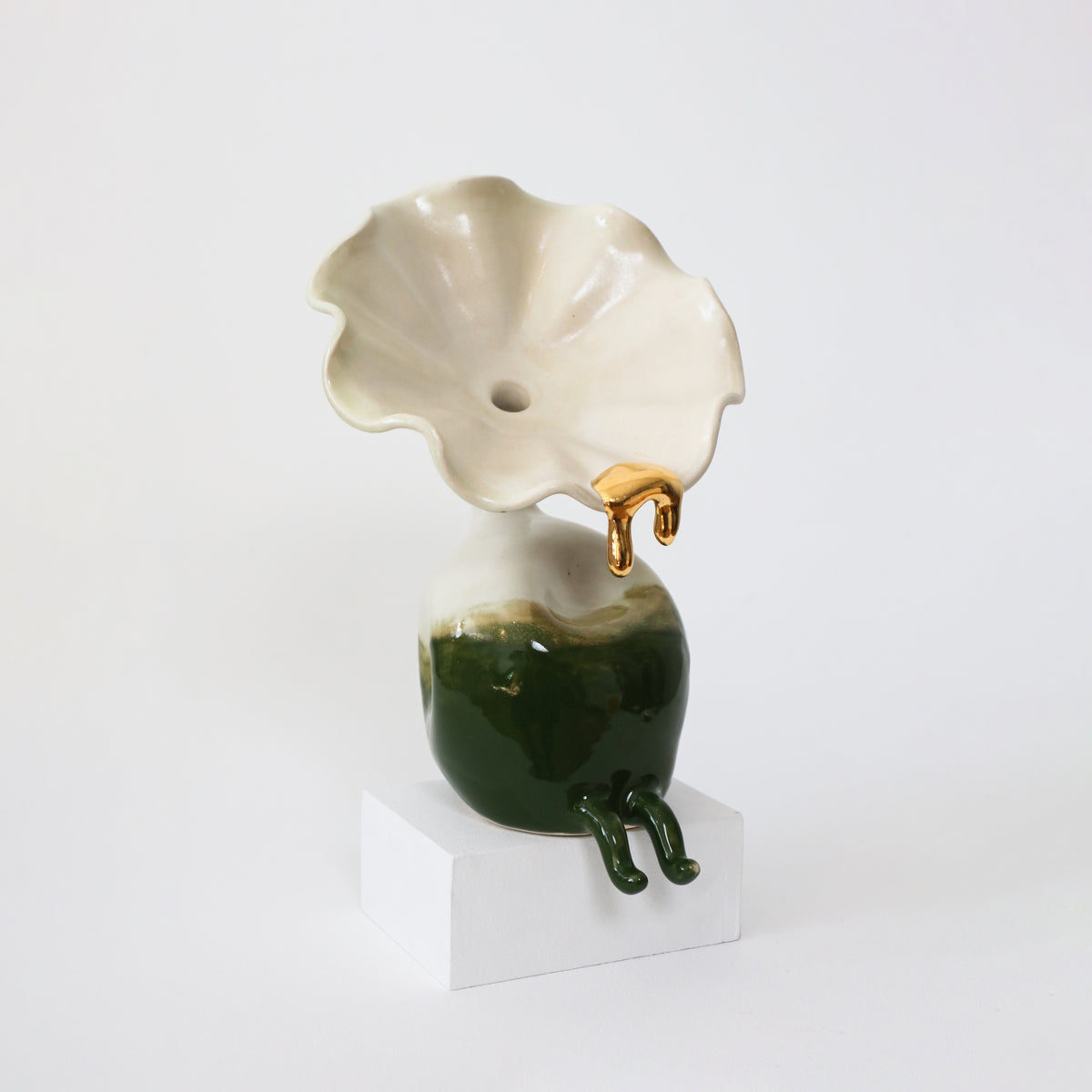 Eun Ceramics | Melting Man (Olive)