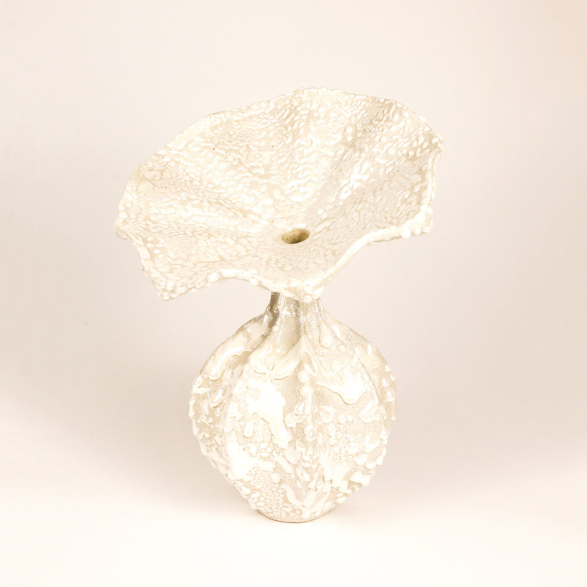 Eun Ceramics | Peplum – Mother of Pearl