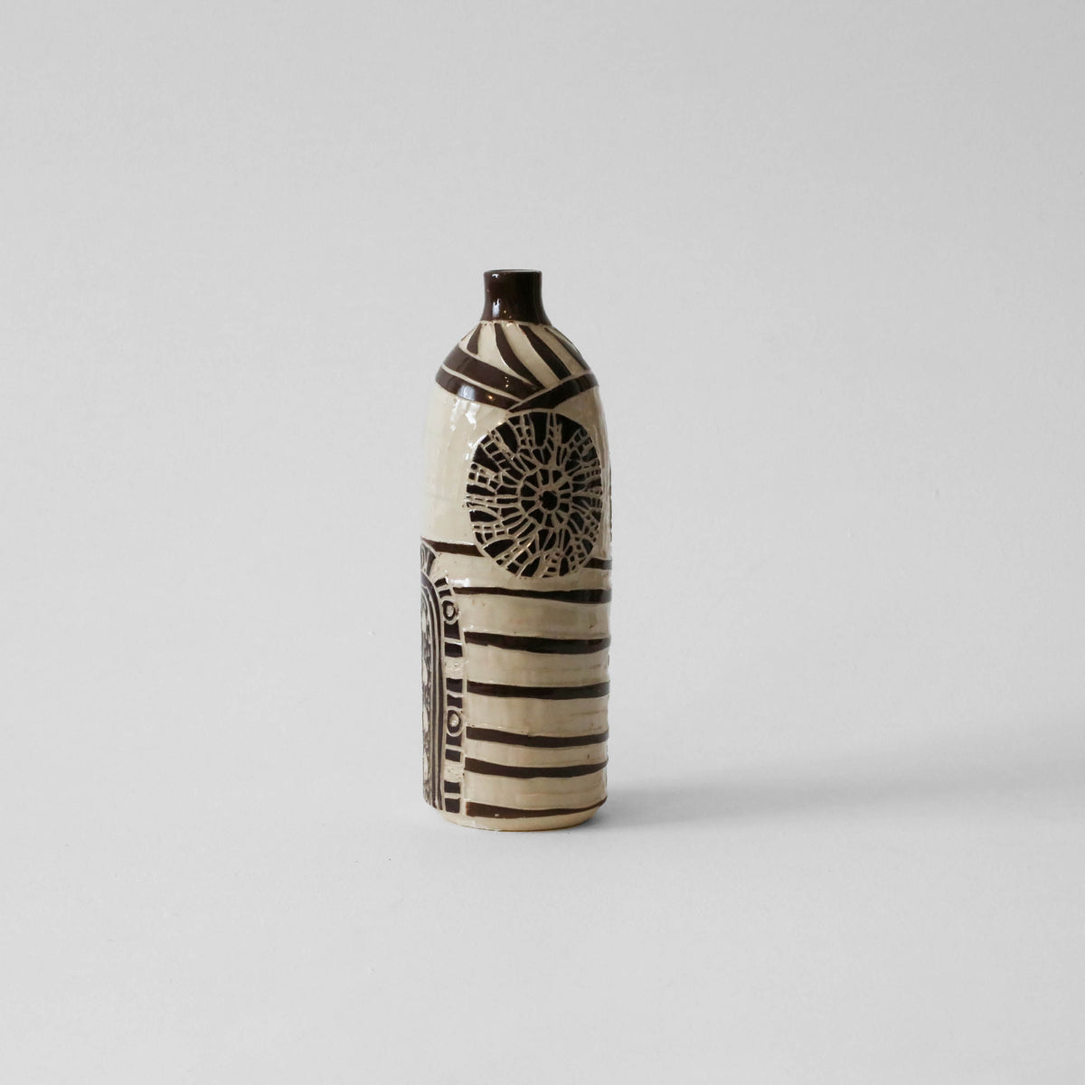 Tjaruwa Dunn | Piltati Tjukurpa 25-366