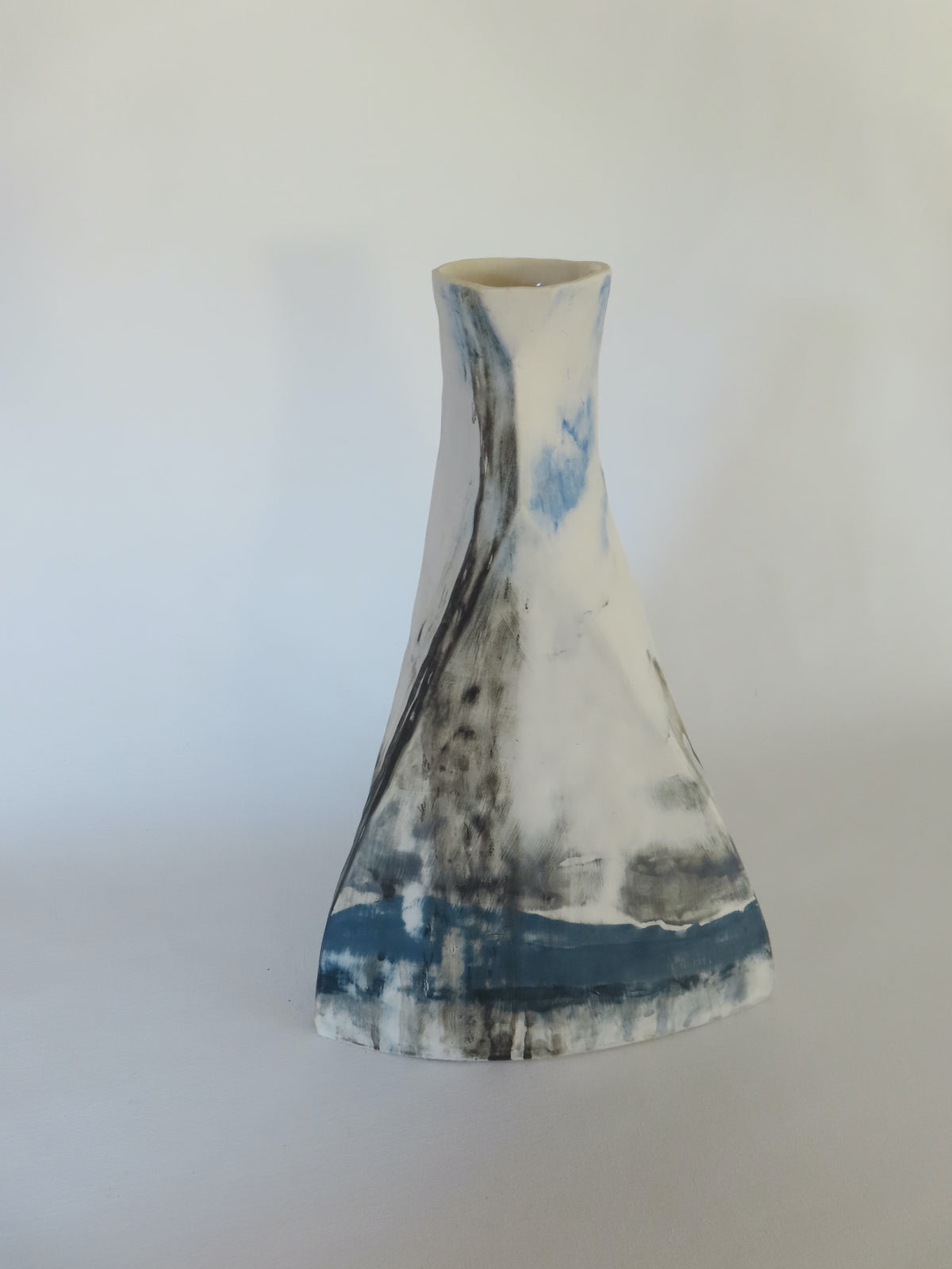 Anke Klevjer | droplets descend sinking deep into earth