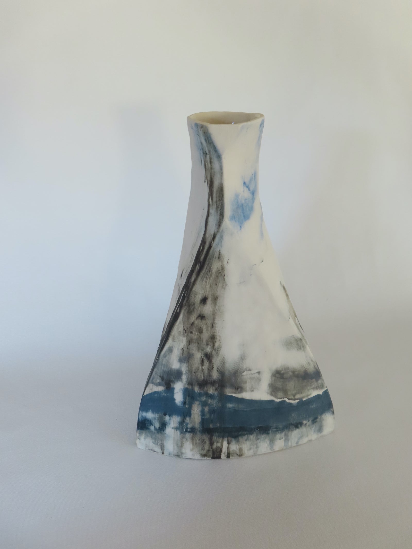 Anke Klevjer | droplets descend sinking deep into earth