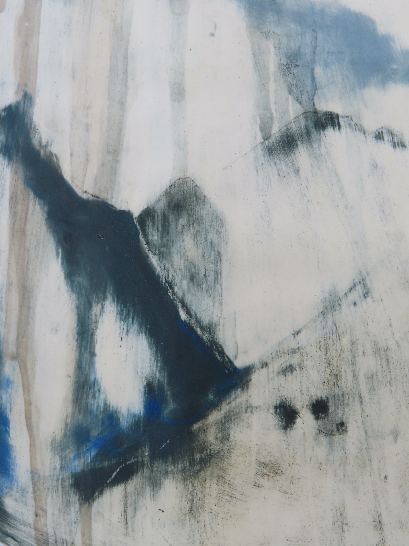 Anke Klevjer | earth lifts up as high as it can